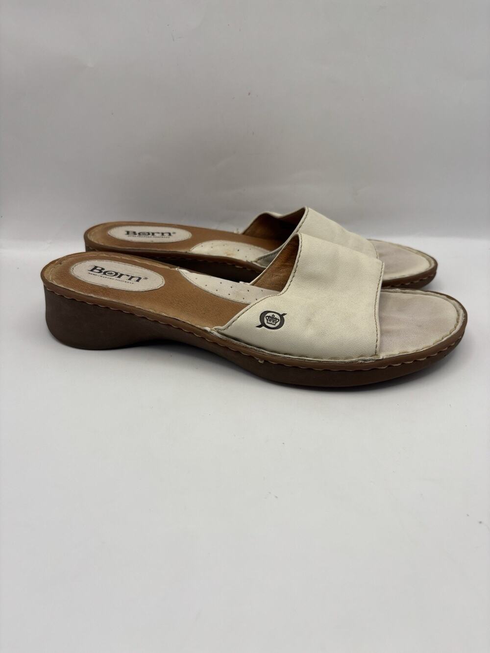 Born White Leather Slide Sandals Women Size 8
